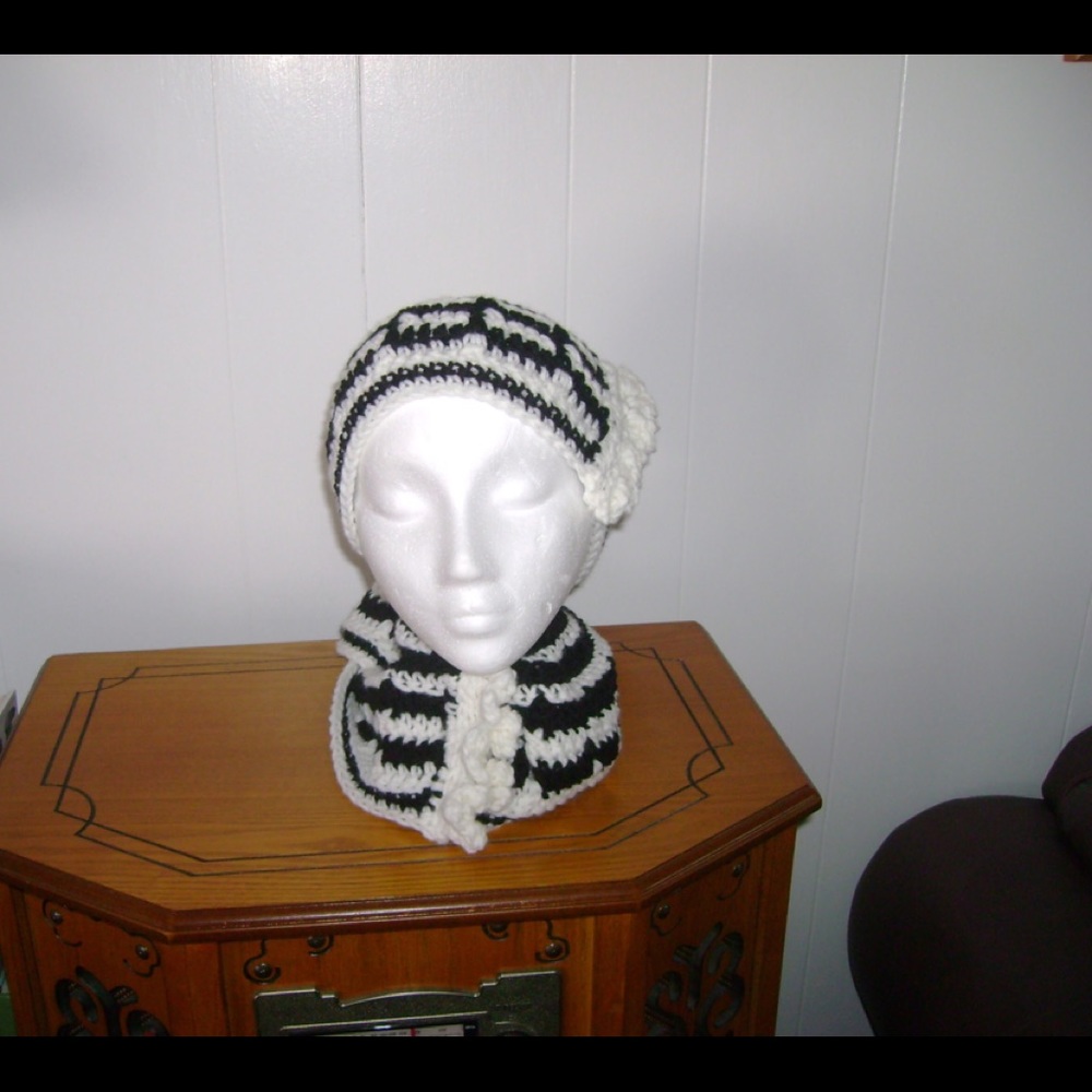 New Ear warmer and infinity neck warmer